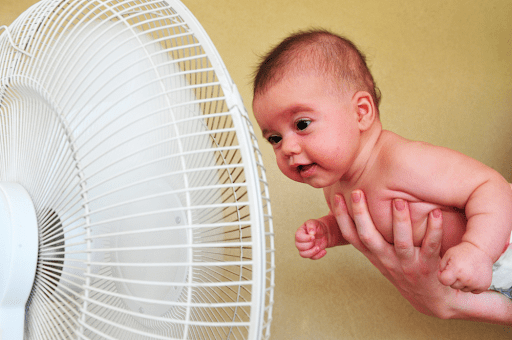 Verão: Pediatra ensina como aliviar os sintomas de calor em bebês